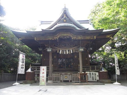 Shirahata_shrine's_Main_hall,_Fujisawa,_Kanagawa.jpg